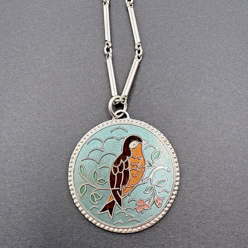 Vintage Sarah Coventry Spring Song Robin Bird Pendant Necklace Enamel 1977